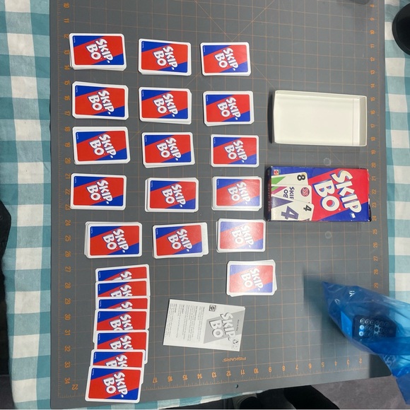 Skip-Bo Card Game box isn’t in great shape 167 cards - Picture 4 of 6